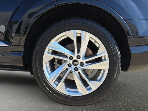 Certified 2023 Audi Q7 3.0T Prestige AWD/4WD image 37