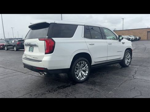 Used 2021 GMC Yukon Denali w/ Denali Premium Package image 8