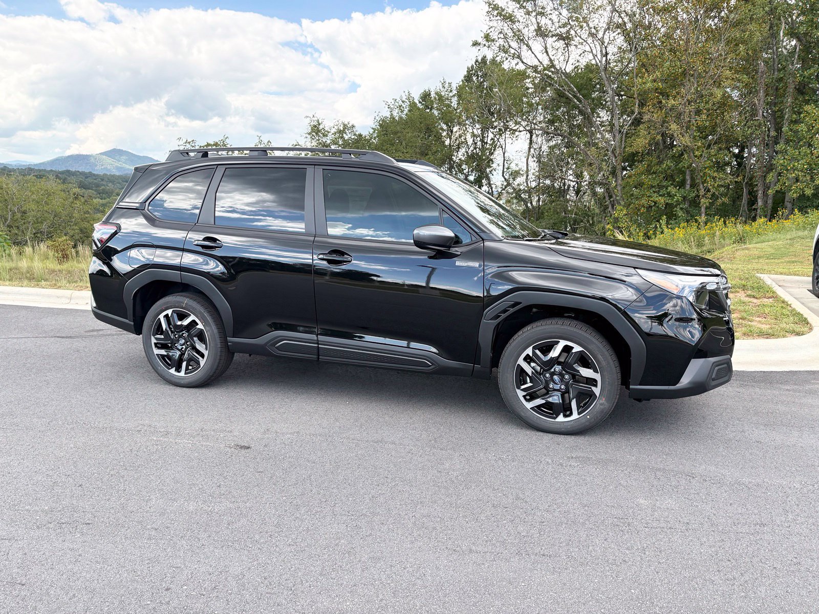 New 2026 Subaru Forester Premium AWD/4WD image 7