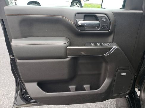 Used 2022 GMC Sierra 1500 AT4 w/ AT4 Preferred Package AWD/4WD image 11