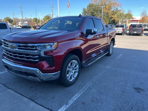 Used 2023 Chevrolet Silverado 1500 LTZ w/ LTZ Premium Package image 3
