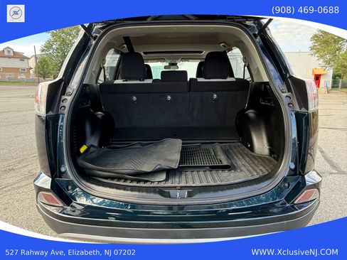 Used 2017 Toyota RAV4 XLE image 29