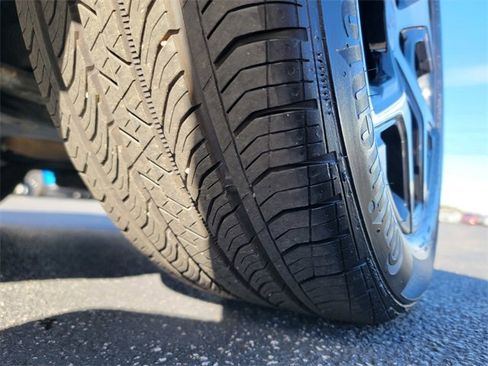 Certified 2024 Jeep Compass Limited image 18