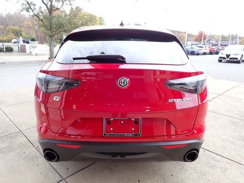 New 2025 Alfa Romeo Stelvio Sprint w/ Convenience Package image 4