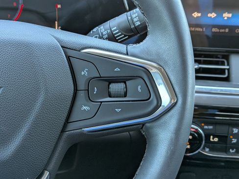 Used 2025 Chevrolet Trax ACTIV w/ Driver Confidence Package image 16