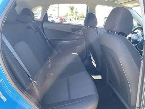 Used 2022 Hyundai Kona SEL AWD/4WD image 25
