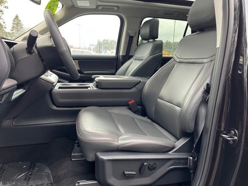 Used 2025 Ford Expedition Max Active image 15