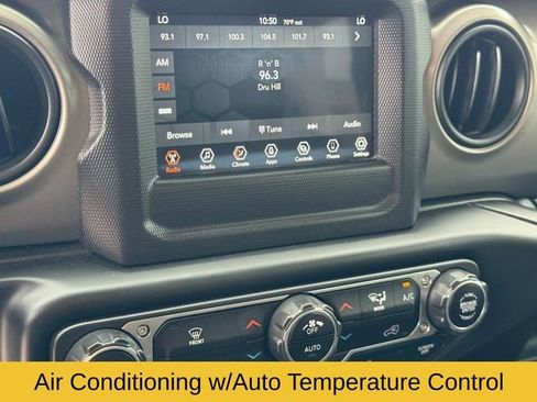 Used 2021 Jeep Wrangler Willys image 18