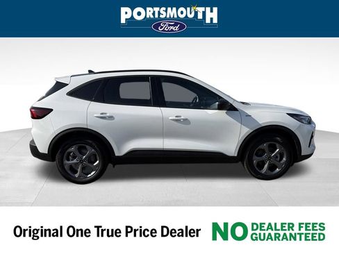 Used 2025 Ford Escape ST-Line w/ Tech Pack #1 image 6