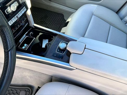 Used 2014 Mercedes-Benz E 350 Sedan image 16
