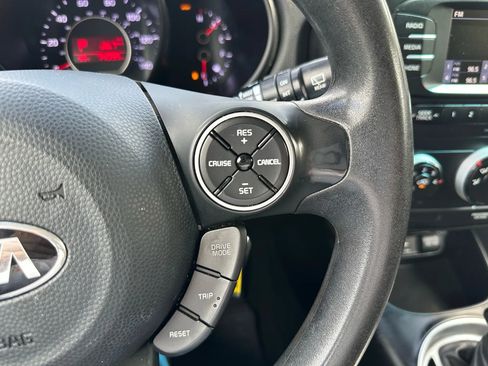 Used 2018 Kia Soul image 21