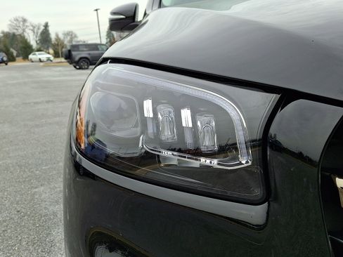 Used 2026 Mercedes-Benz GLS 450 4MATIC image 10