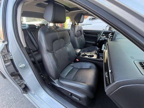 Used 2022 Honda Civic Touring image 12