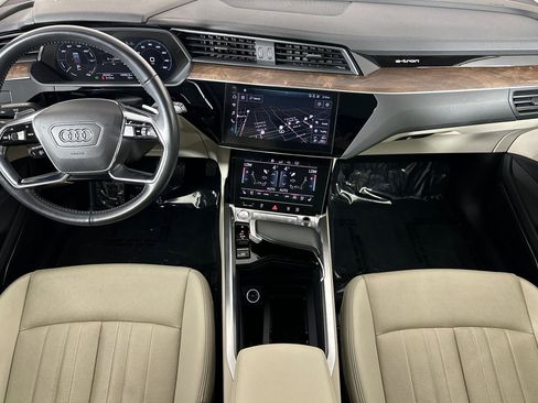 Used 2019 Audi e-tron Premium Plus image 12