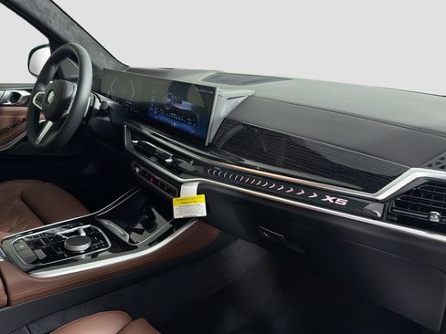 New 2026 BMW X5 xDrive40i w/ M Sport Package image 28