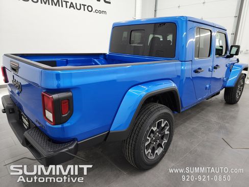 New 2026 Jeep Gladiator Sport image 4
