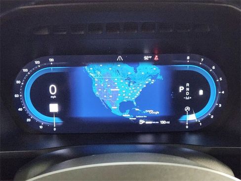 Used 2025 Volvo XC90 B5 Plus image 16