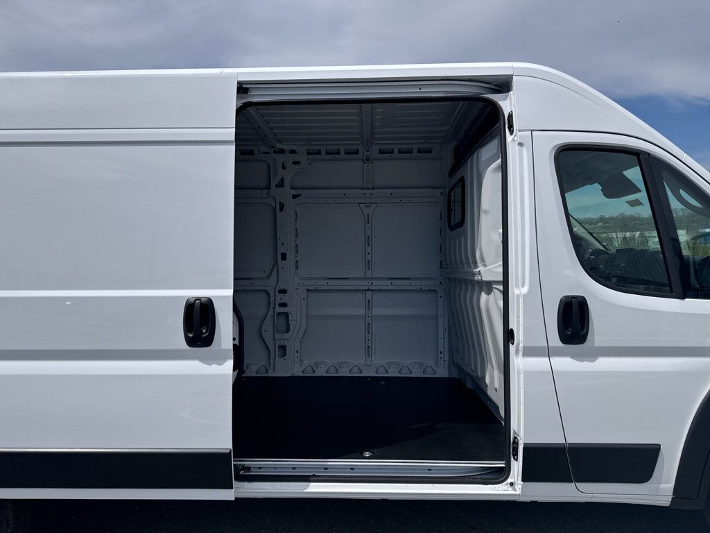 New 2026 RAM ProMaster 3500 FWD image 14
