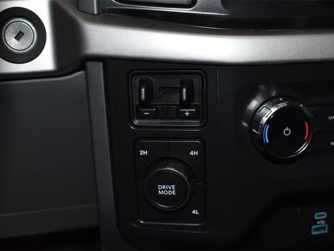 Used 2022 Ford F150 XLT w/ Equipment Group 301A Mid image 26