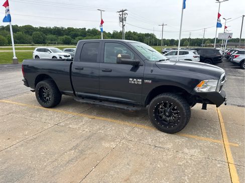 Used 2018 RAM 1500 Tradesman w/ Popular Equipment Group AWD/4WD image 4