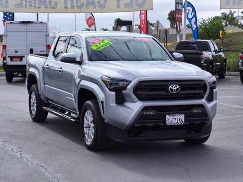 Certified 2026 Toyota Tacoma SR5 AWD/4WD image 3