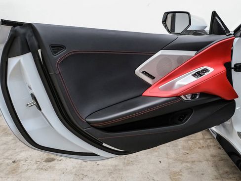 Used 2021 Chevrolet Corvette Stingray Preferred Cpe w/ Z51 Performance Package image 36