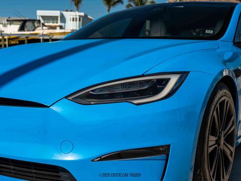 Used 2022 Tesla Model S Plaid image 23