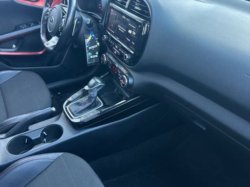 Used 2020 Kia Soul GT-Line Turbo image 16
