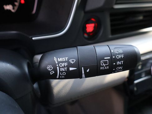 Used 2025 Honda Pilot EX-L image 42