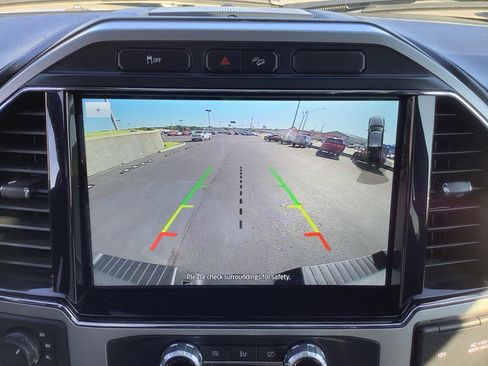 Used 2022 Ford F250 Lariat w/ Chrome Package image 18