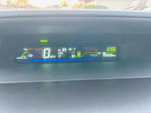 Used 2013 Toyota Prius V Two image 21