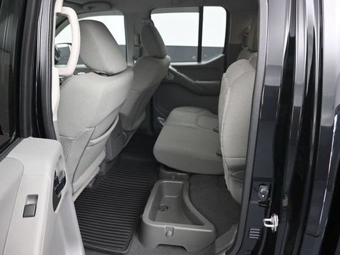 Used 2021 Nissan Frontier SV AWD/4WD image 25