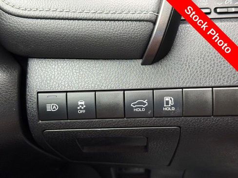 Used 2023 Toyota Camry SE FWD image 29