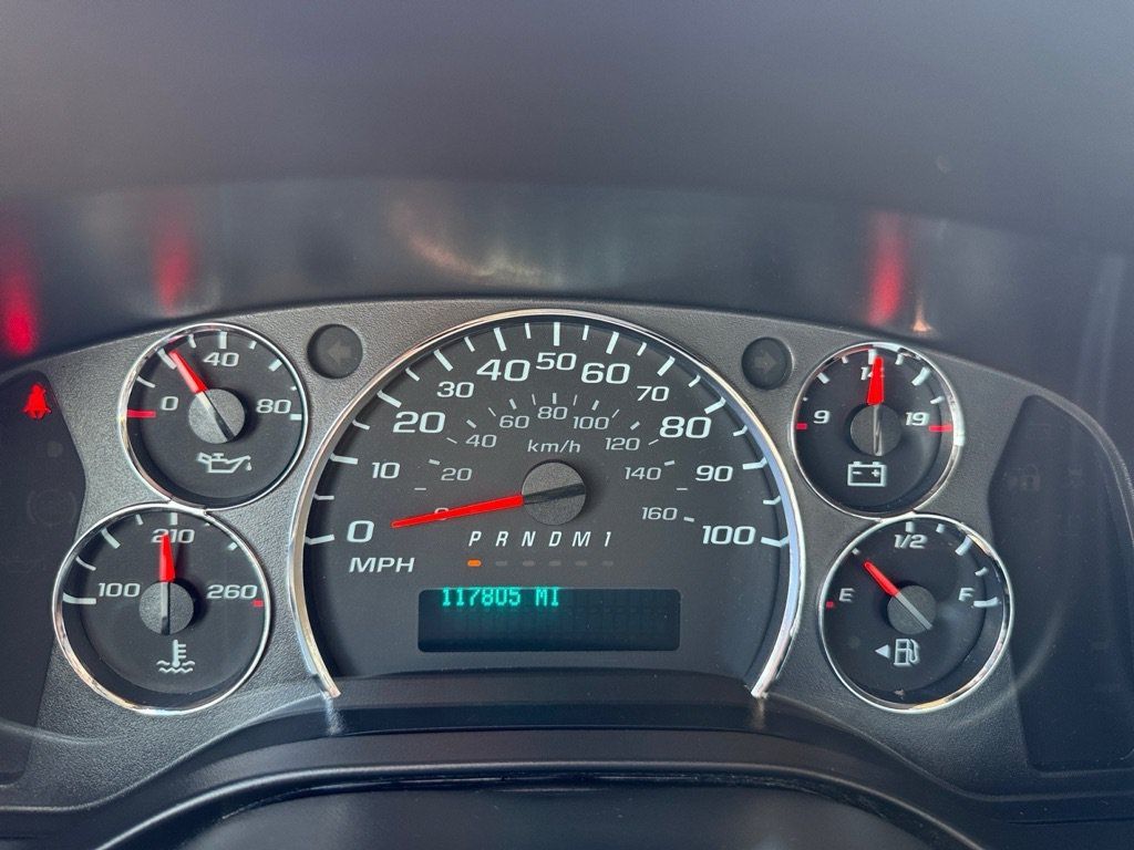 Used 2019 Chevrolet Express 3500 Extended w/ Driver Convenience Package RWD image 14