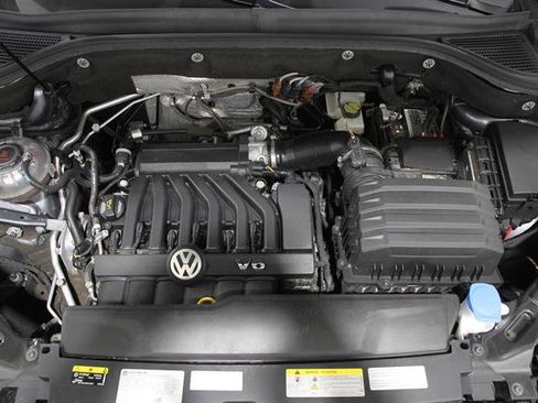 Used 2022 Volkswagen Atlas Cross Sport SEL image 22