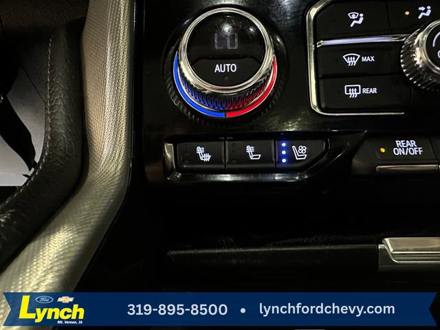 Used 2021 GMC Yukon Denali w/ Denali Premium Package AWD/4WD image 17