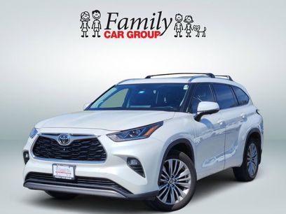 Used 2023 Toyota Highlander Platinum