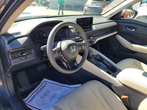 Certified 2023 Honda Accord EX image 17