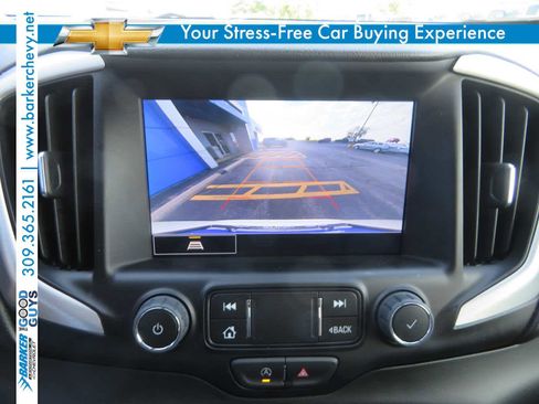 Used 2024 GMC Terrain SLT image 20