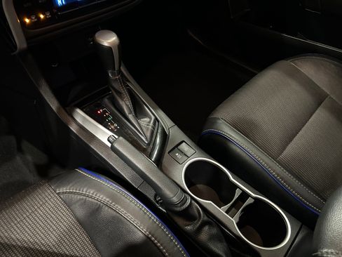 Used 2019 Toyota Corolla SE image 18