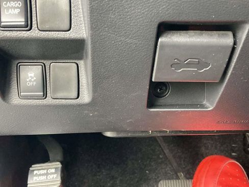 Used 2022 Nissan Frontier SV w/ Technology Package image 27