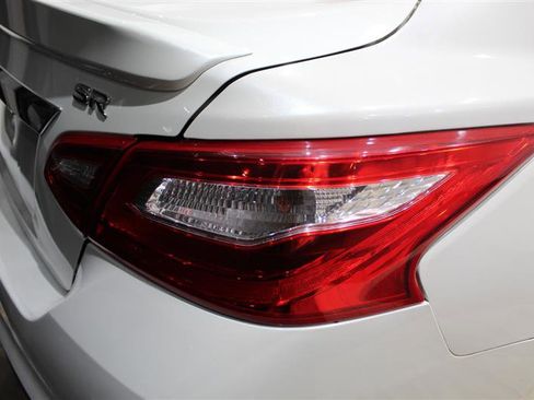Used 2016 Nissan Altima 2.5 SR FWD image 11