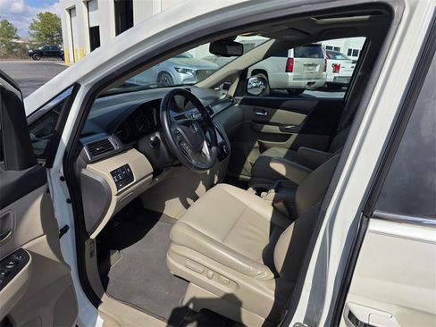 Used 2014 Honda Odyssey EX-L image 24