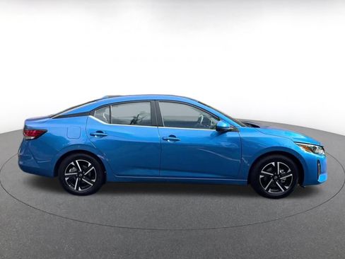 Used 2025 Nissan Sentra SV FWD image 16