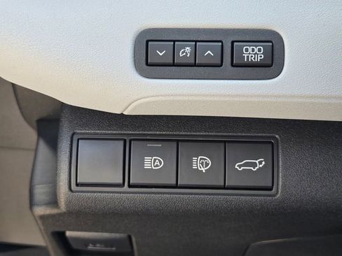 New 2026 Subaru Solterra image 22