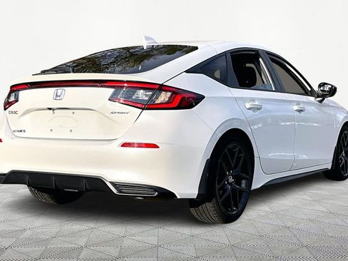 Used 2024 Honda Civic Sport image 6