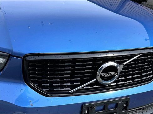 Used 2021 Volvo XC40 T5 R-Design w/ Climate Package image 26