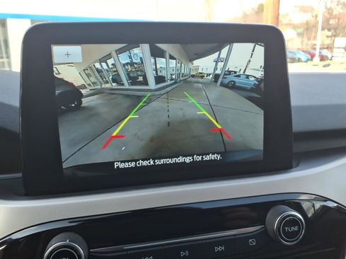 Used 2022 Ford Escape SE w/ Cold Weather Package image 13