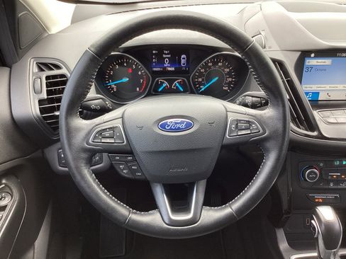 Used 2019 Ford Escape SE FWD image 15