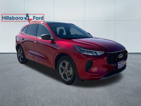 Used 2023 Ford Escape ST-Line w/ Tech Pack #1 image 5